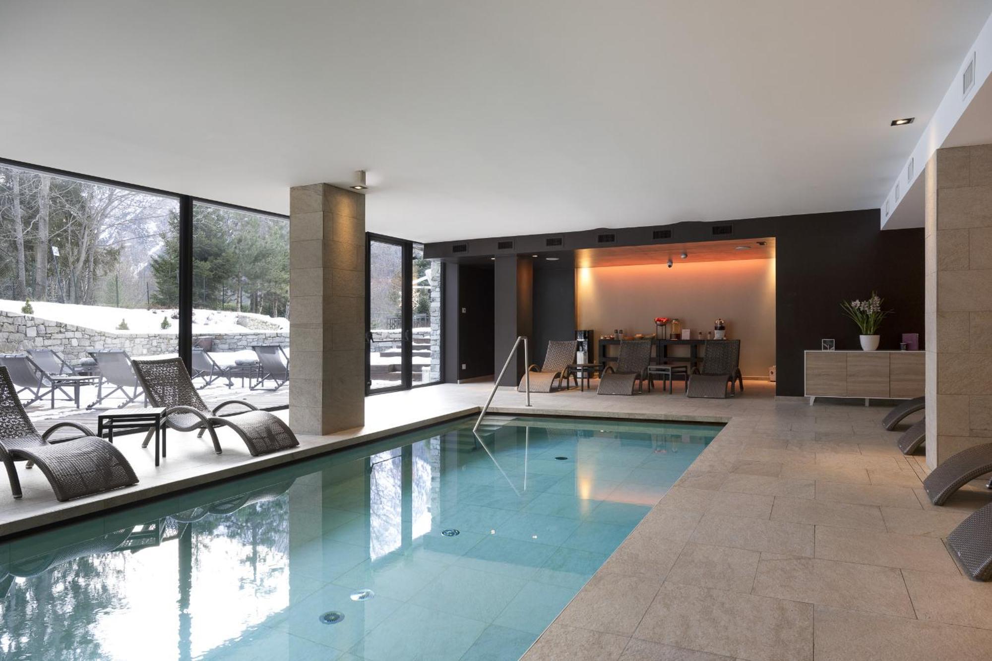 Grand Hotel Courmayeur Mont Blanc, By R Collection Hotels Bagian luar foto