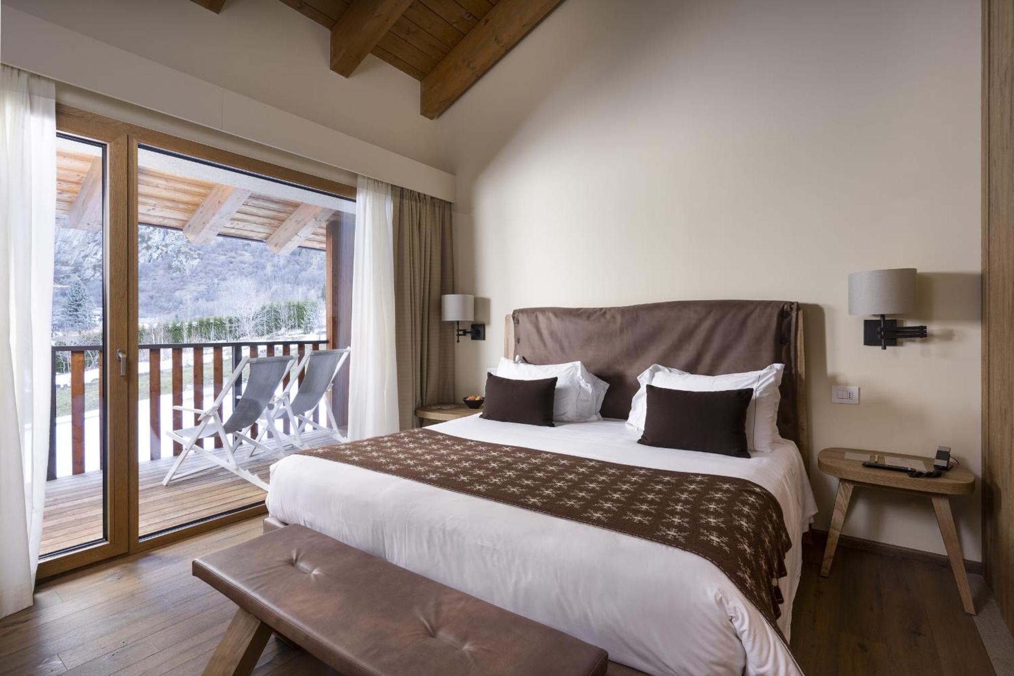 Grand Hotel Courmayeur Mont Blanc, By R Collection Hotels Bagian luar foto