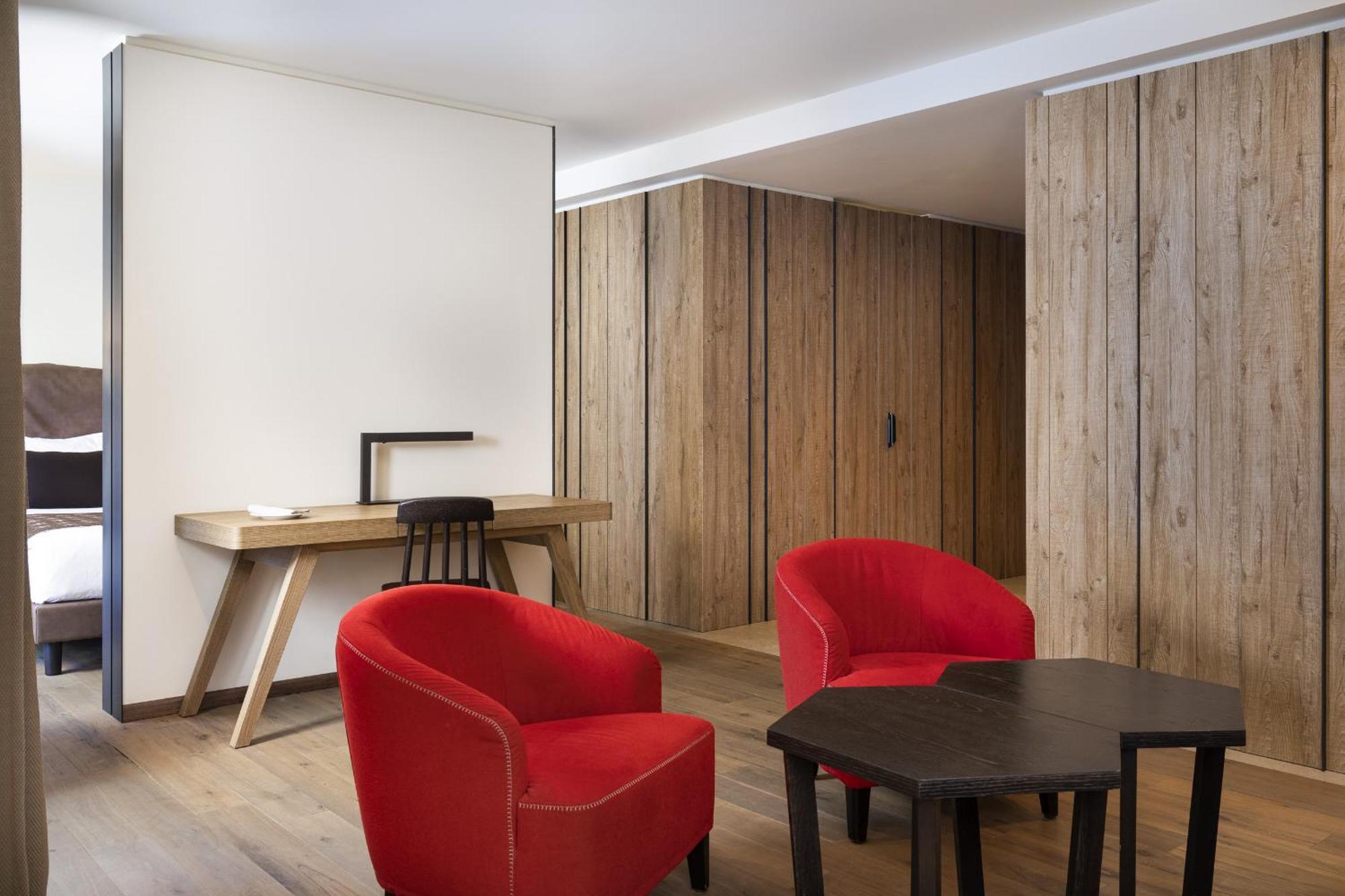 Grand Hotel Courmayeur Mont Blanc, By R Collection Hotels Ruang foto