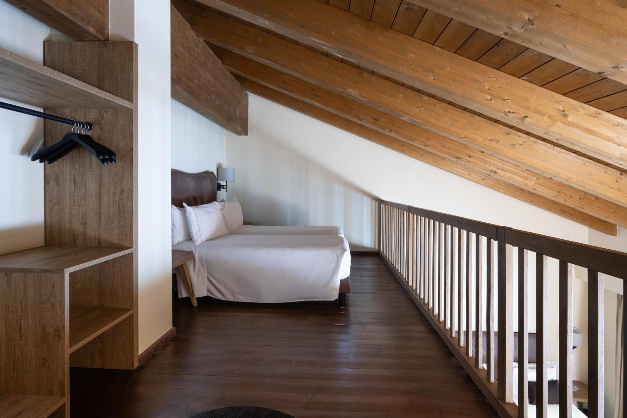 Grand Hotel Courmayeur Mont Blanc, By R Collection Hotels Ruang foto